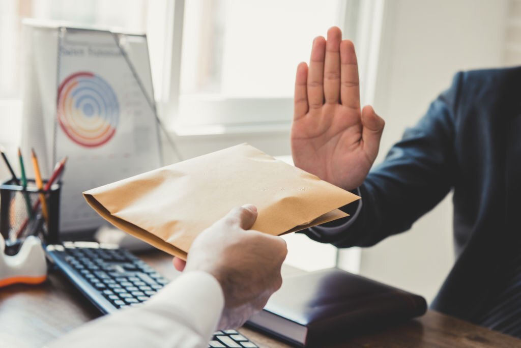 Freelancing Lessons: 10 Proven Tips For Lasting Success 3 Client Declining A Poor Offer, One Of The Key Freelancing Lessons About Saying No